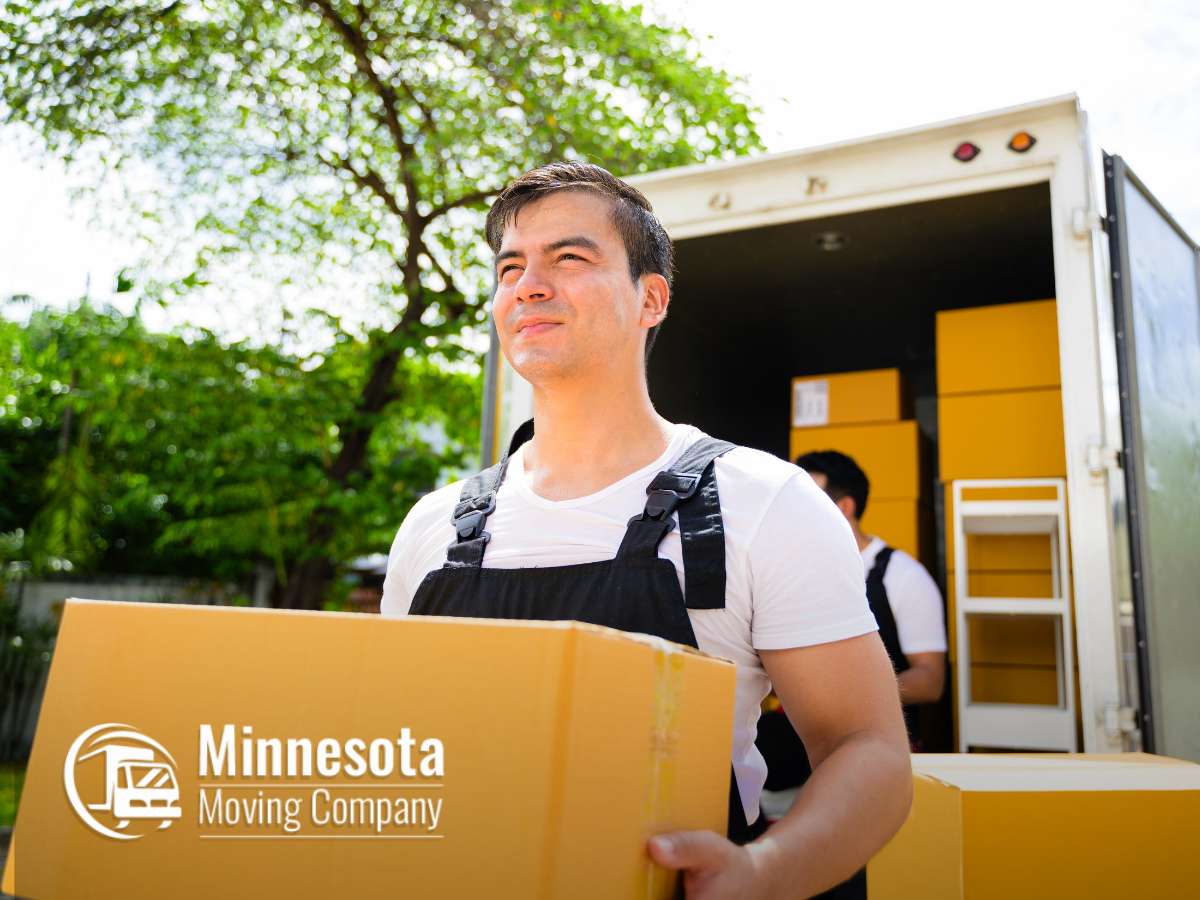 Professional mover providing reliable Moving Services in Minnesota