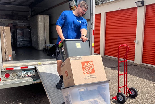 Minnesota Moving Company Crew Member